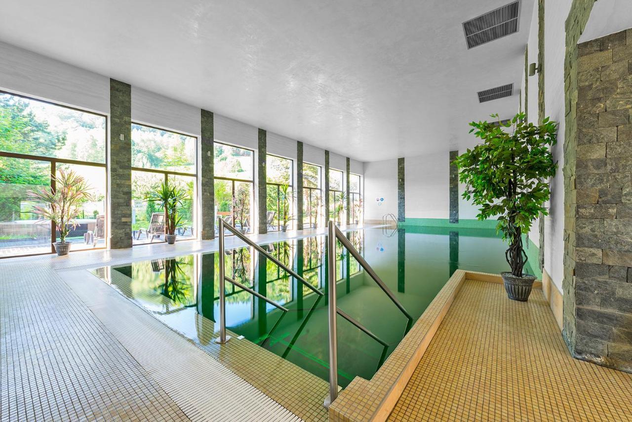 Hotel Olivia Medical Spa Skomielna Czarna Εξωτερικό φωτογραφία
