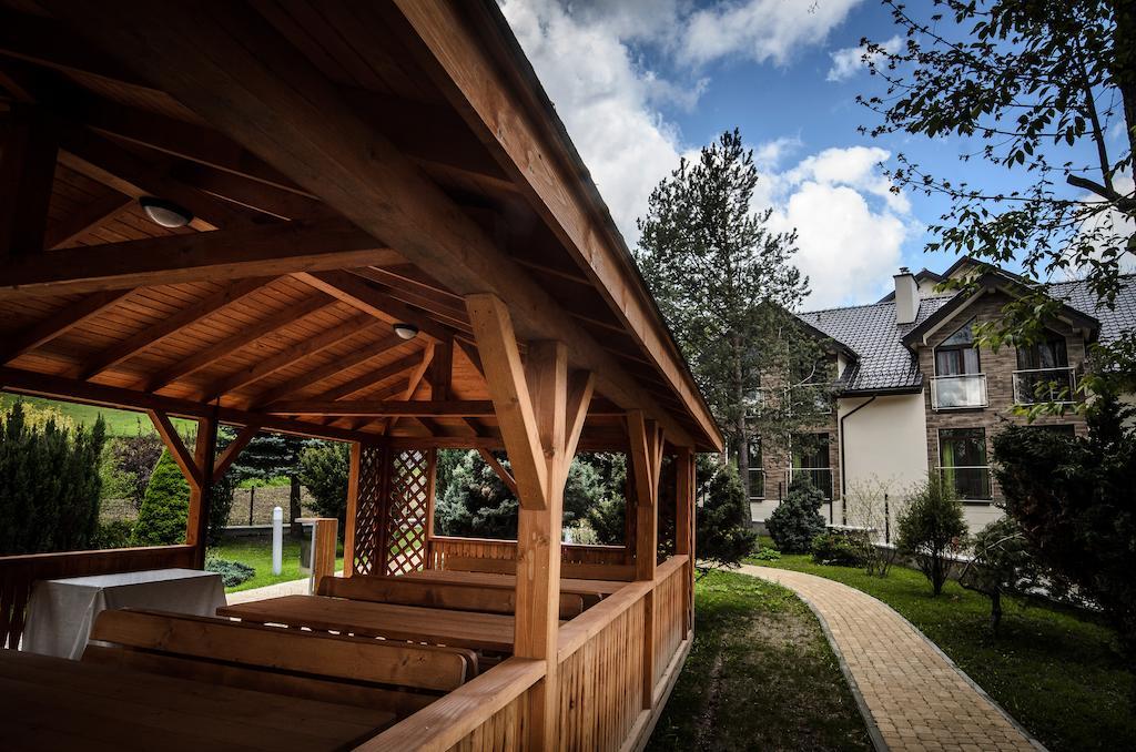 Hotel Olivia Medical Spa Skomielna Czarna Εξωτερικό φωτογραφία