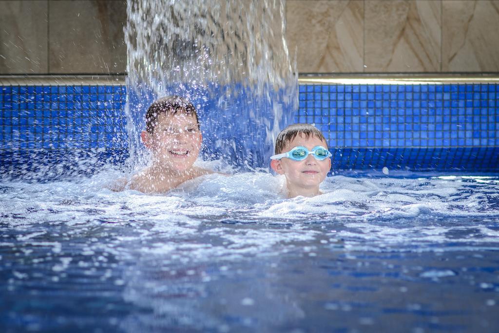 Hotel Olivia Medical Spa Skomielna Czarna Εξωτερικό φωτογραφία