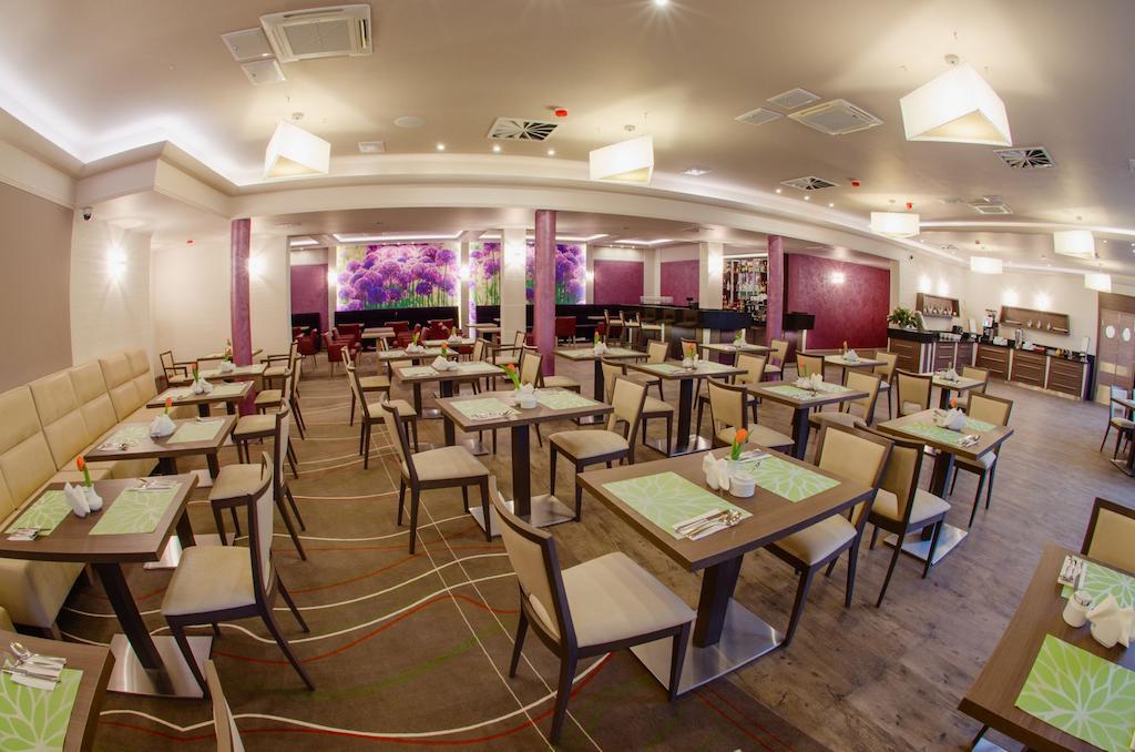 Hotel Olivia Medical Spa Skomielna Czarna Εξωτερικό φωτογραφία